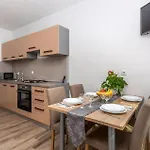 Stunning In Krk With Kitchen Apartament *