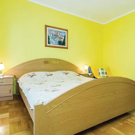 Stunning In Krk With Kitchen Apartment