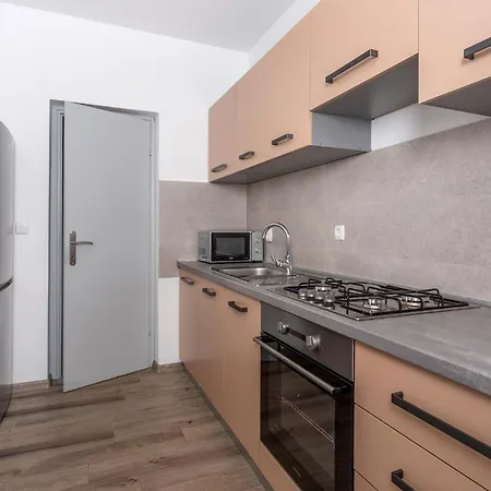 Stunning In Krk With Kitchen Apartman