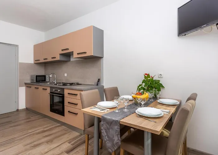 Stunning In Krk With Kitchen Lägenhet *